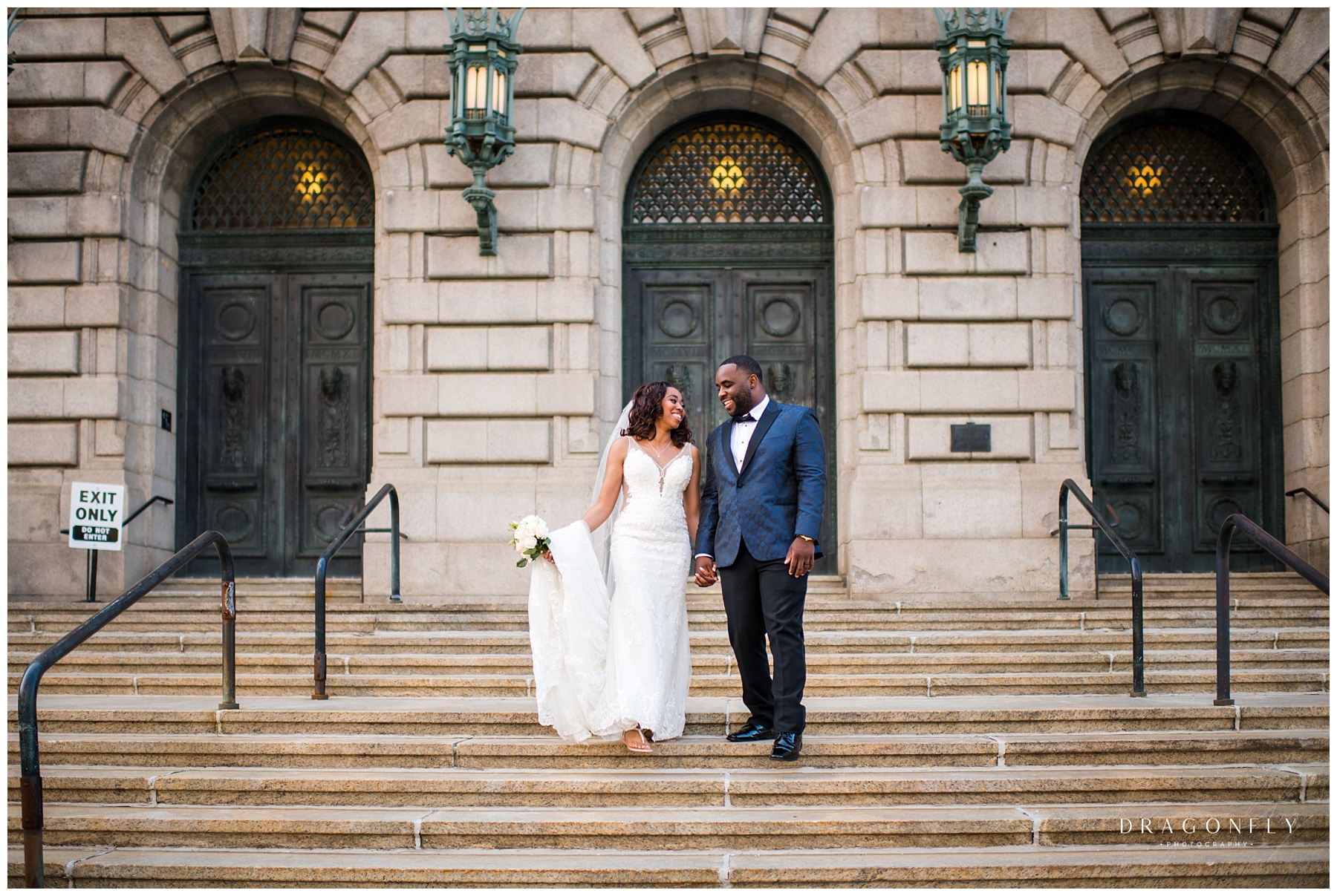 Old Courthouse Cleveland Wedding - Dragonfly Photography